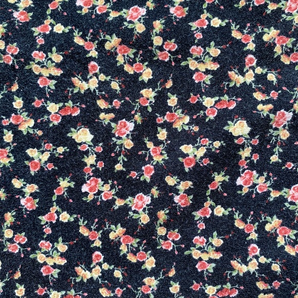 Forever 21 Floral Long-Sleeve Crop Top - Picture 3 of 4